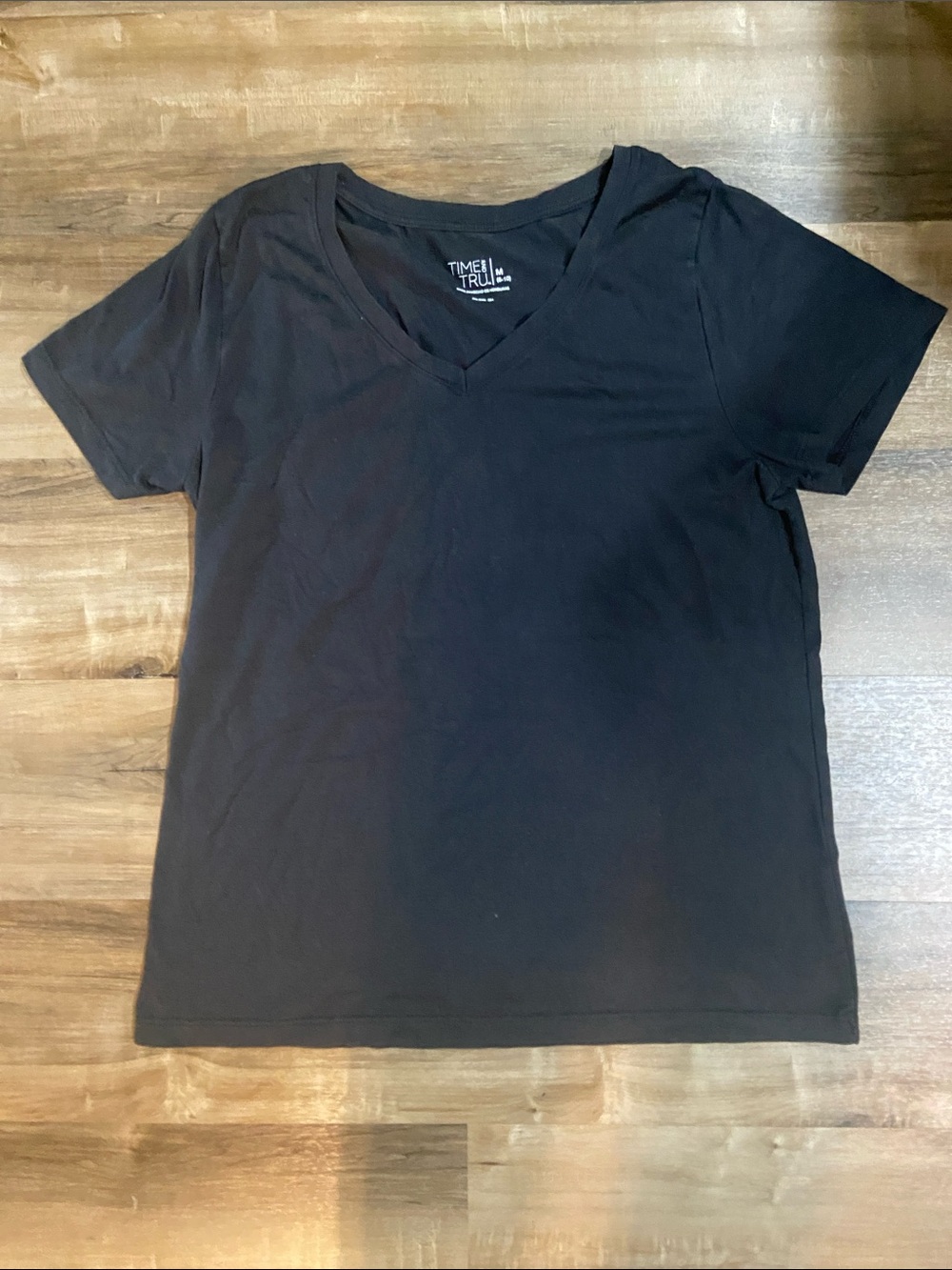 Time and Tru Black V-Neck Short Sleeve Tee